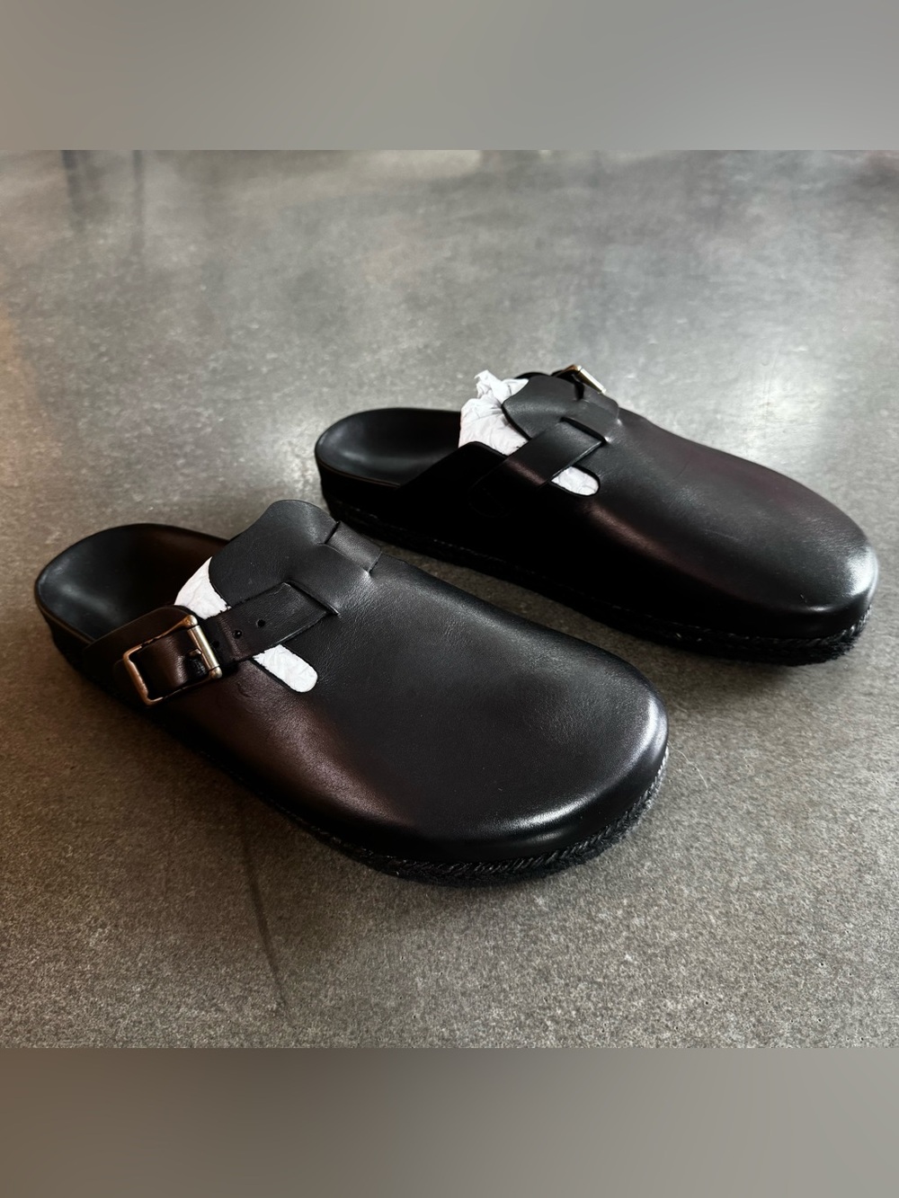 NWT Yuketen slides
